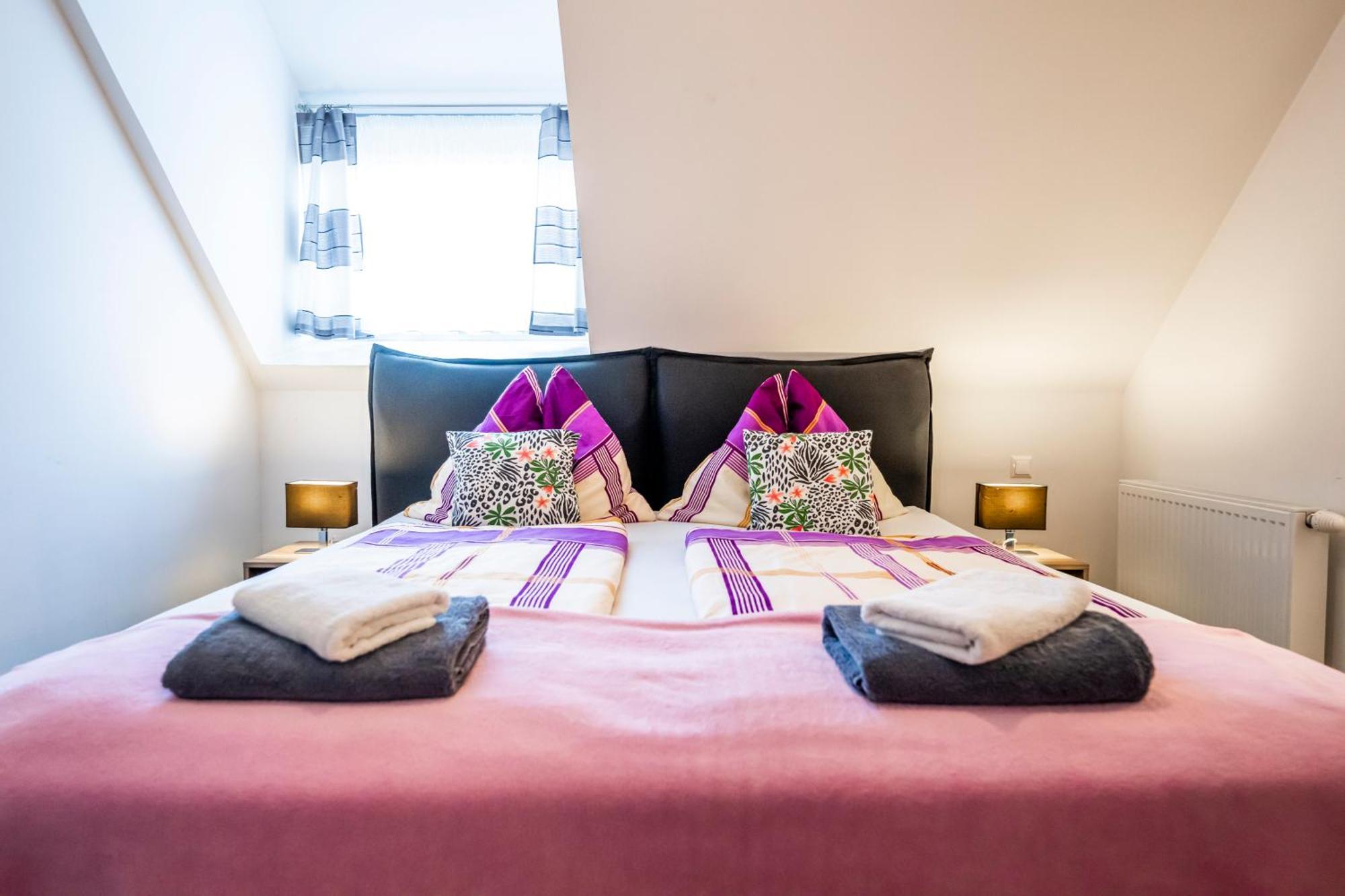 Die Schlafstube - Bed&Breakfast Zeltweg Exterior foto