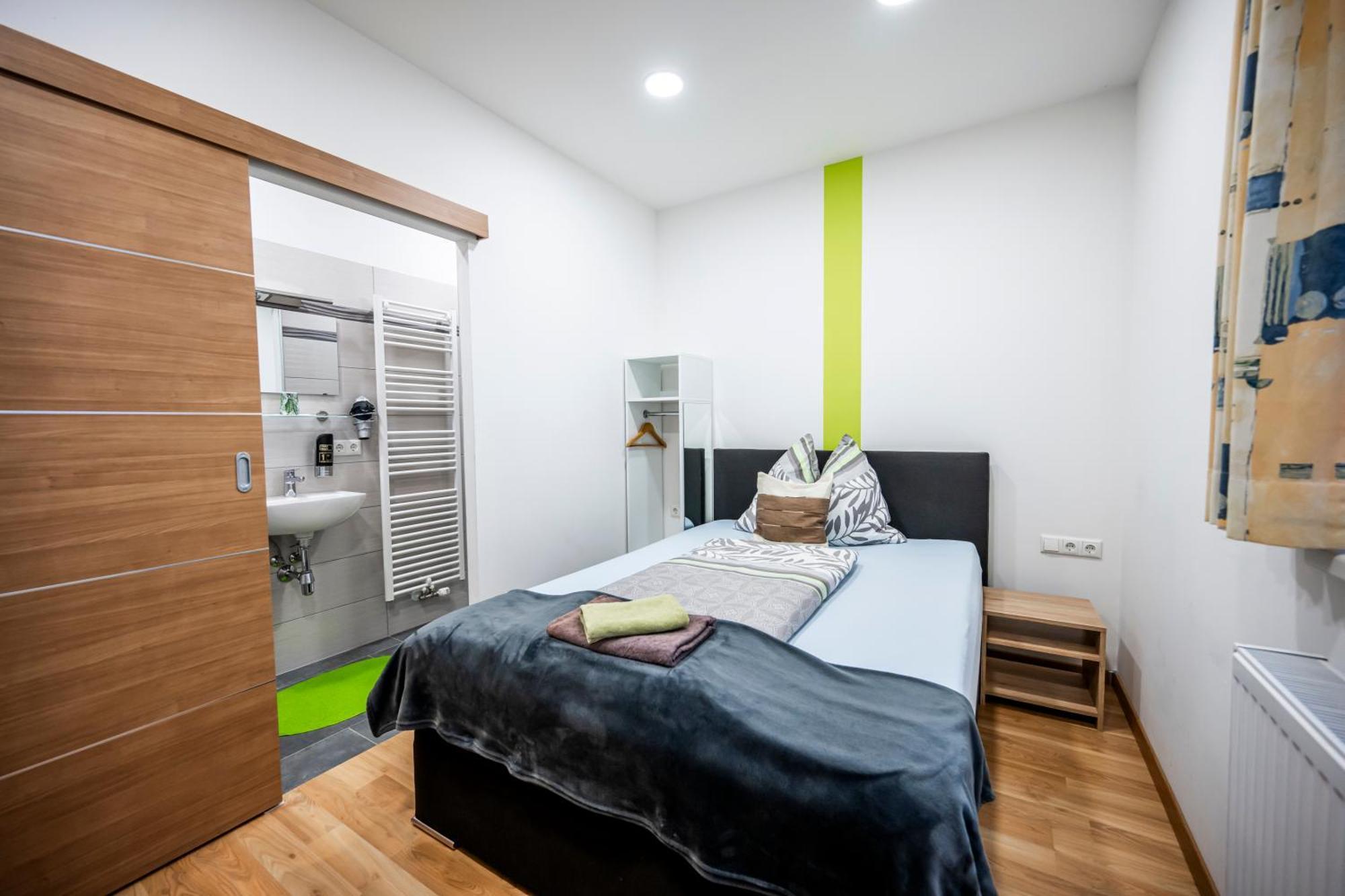 Die Schlafstube - Bed&Breakfast Zeltweg Exterior foto
